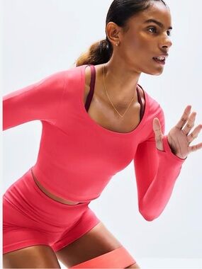 Athleta Transcend Top long sleeve color Punch XS